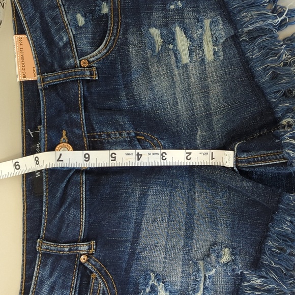 NWT cutoff shorts - Picture 5 of 6